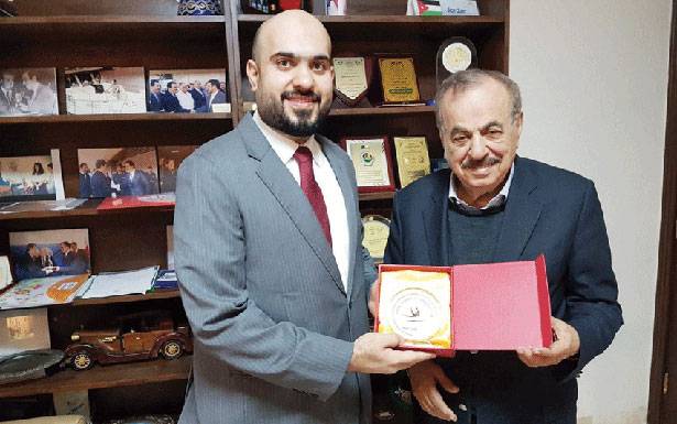 بوجيري يبحث مع عبد القادر

سبل تعزيز التعاون