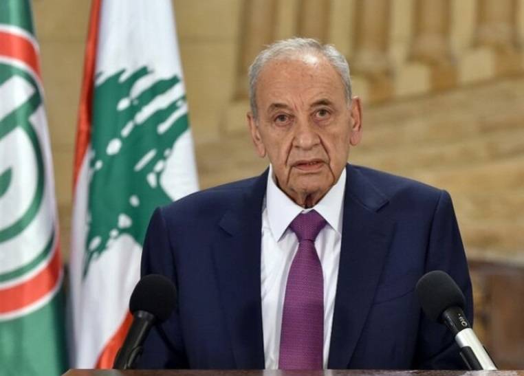 صورة نادرة للرئيس بري عندما كان محاميًا منذ 42 عامًا تُشعل "تويتر"!