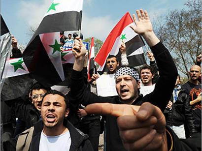 بالفيديو۔۔۔ تظاهرات في حلب ضد الجدار الإسمنتي التركي حول عفرين شمال سوريا