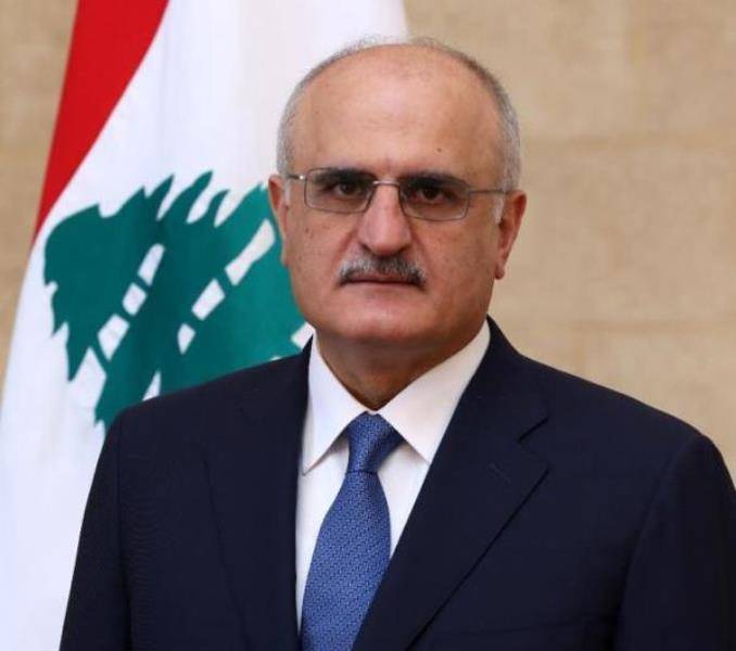 وزير المالية يستقبل وفدا من الاتحاد العمالي قبل الظهر