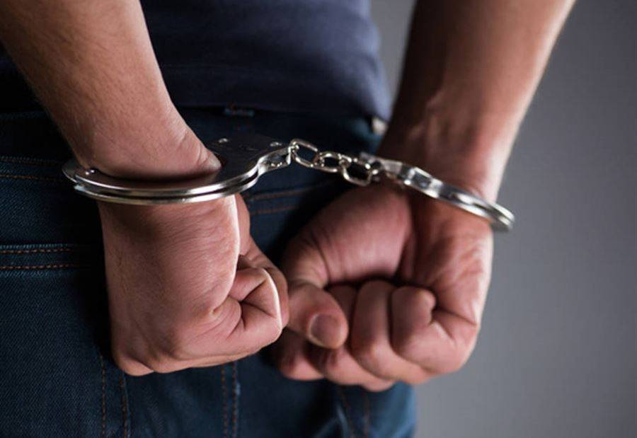 أوهمهم بإمكانه إخلاء سبيل موقوفين في صيدا وهذا ما حدث