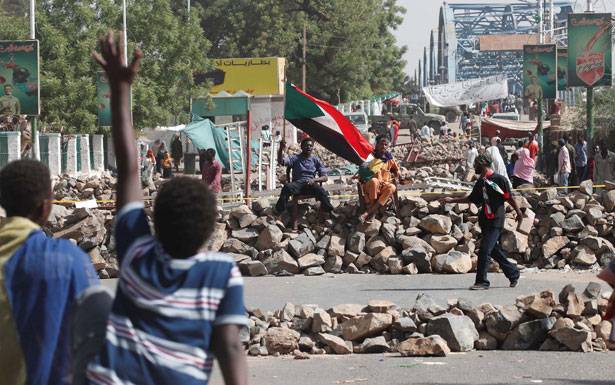 السودان: تصاعد الخلافات بين المعارضة و«العسكر»