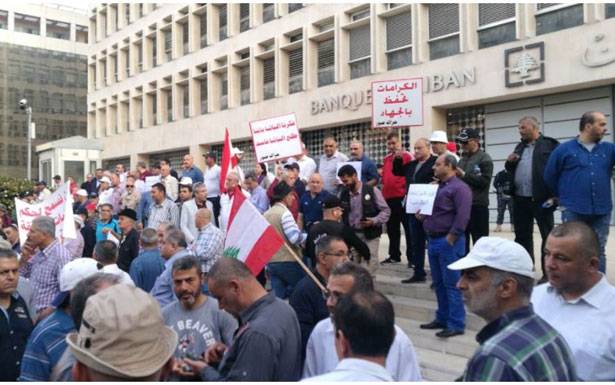 الحكومة عالقة بين خطر الانقلاب على «سيدر» وثورة شعبية تقتلعها
