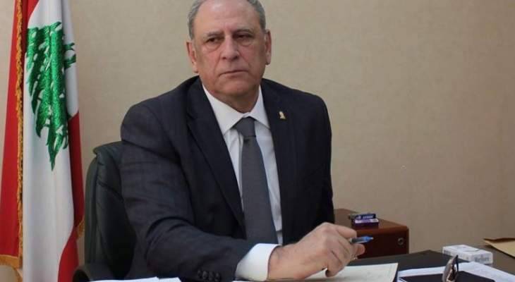 الجراح: ما أشيع في وسائل الإعلام حول المس بالرواتب لا أساس له