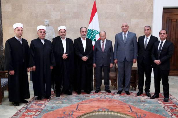 إستقبل الـطـاشـنـاق والـمجلس الإسلامي الـعـلــوي
عون بحث مع أرسلان والغريب ملفّ النازحين : مسألة الداخلين خلسة تُعالجها قرارات مجلس الدفاع