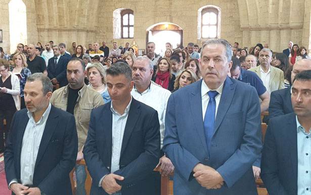 باسيل: لتشجيع النازحين للعودة الى بلدهم وليس البقاء

سنصبر ونقاوم سياسياً حتى يتوقف الانحدار الاقتصادي
