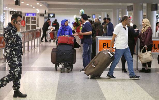 حركة المــطار تشهد نشاطاً لافتاً
ووزير الأشغال يتفقد أعمال التوسّع فيه