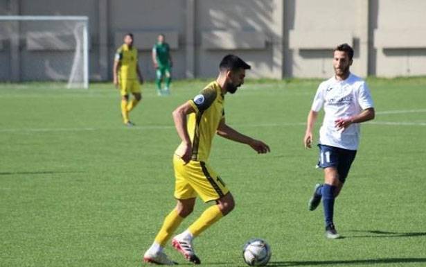 كأس لبنان في كرة القدم :

العهد الى الدور نصف النهائي
