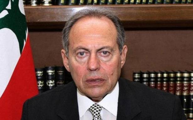 لحود: الأجدى بالزعماء أن يحتموا

بالجيش بدل الجيوش الإلكترونيّة