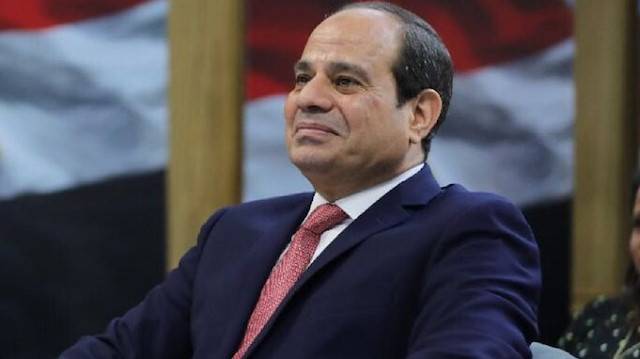 السيسي سيتظاهر مع المصريين ضد نفسه.. لماذا؟