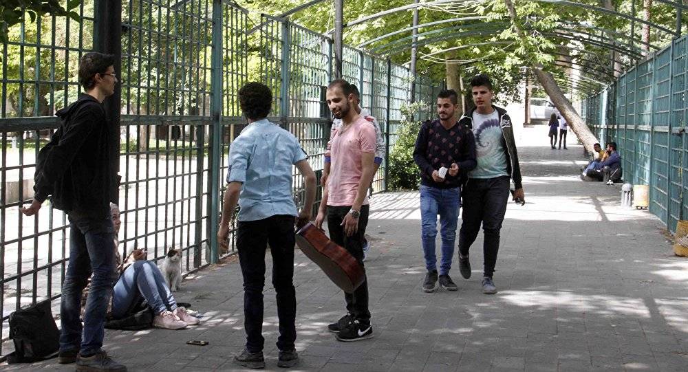 دراسة: الشباب العربي غالبا ما ينظر إلى روسيا كحليف وليس الولايات المتحدة