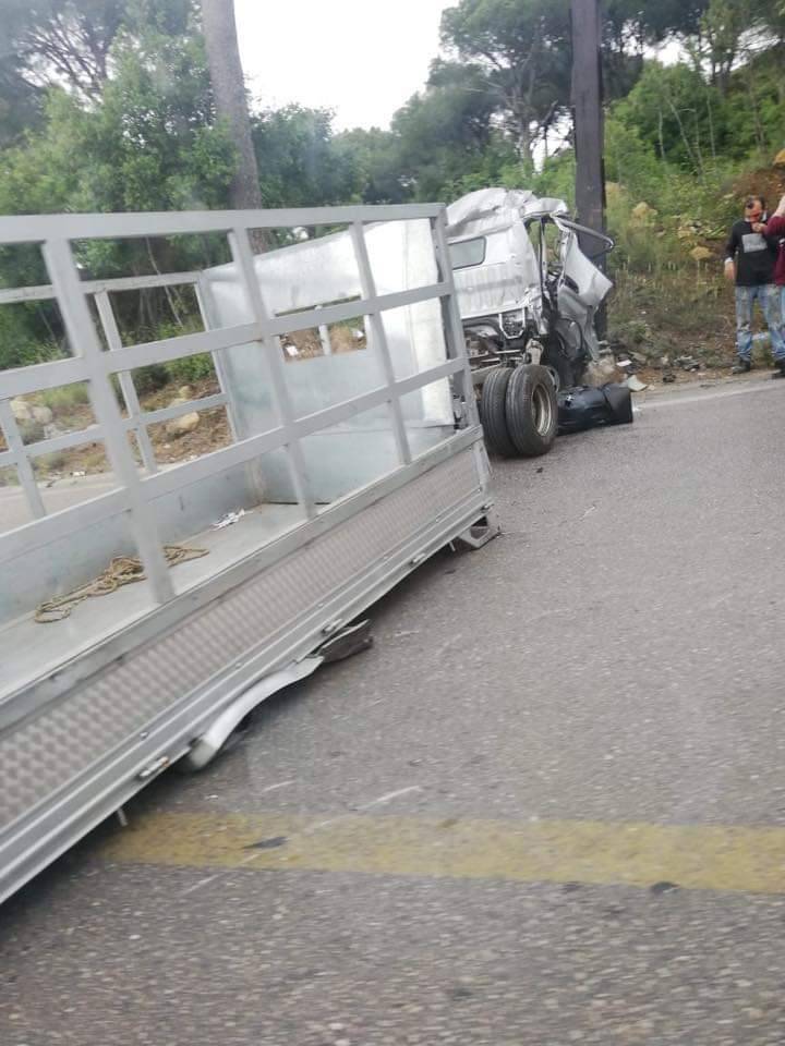 وفاة أحد جرحى حادث إنحراف الشاحنة في جعيتا