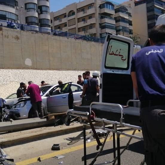 بالصور: حادث سير مروع على طريق المطار