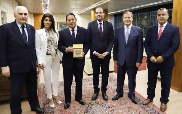 مراد طلب من البرازيل دعم لبنان

للدخوللمجموعة «المركوسور»