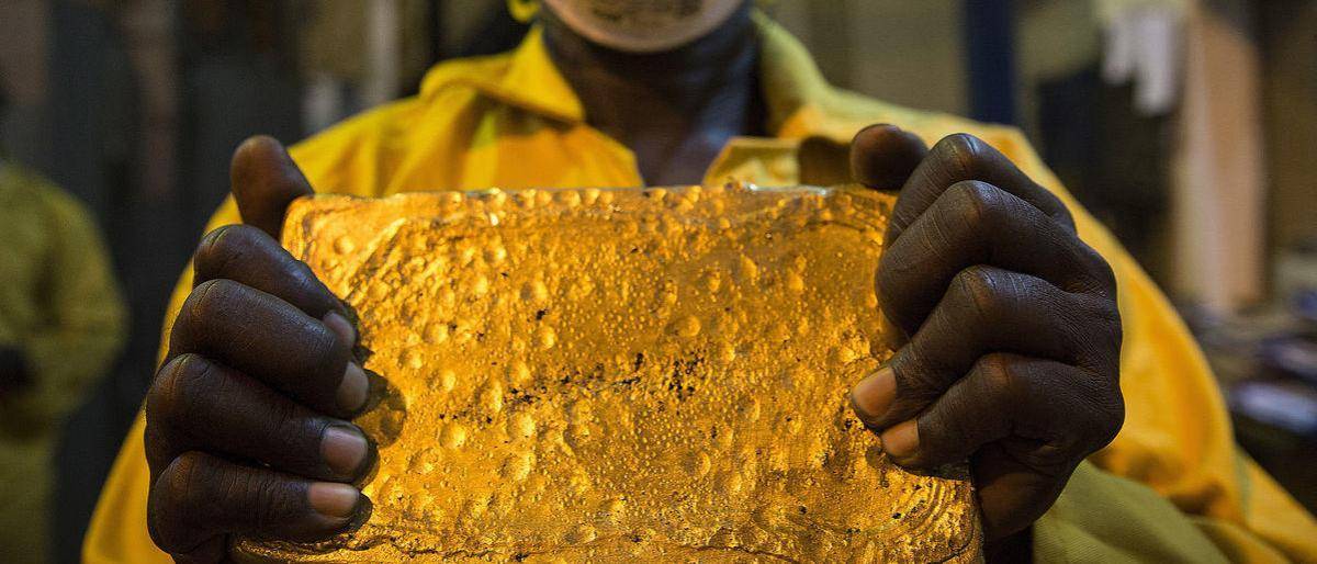 بالصور: ضبط طائرة خاصة محملة بالذهب في السودان