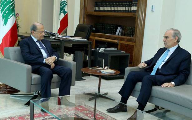 عون: بقاء الفلسطينيين والسوريين يُغيّر الديموغرافيا