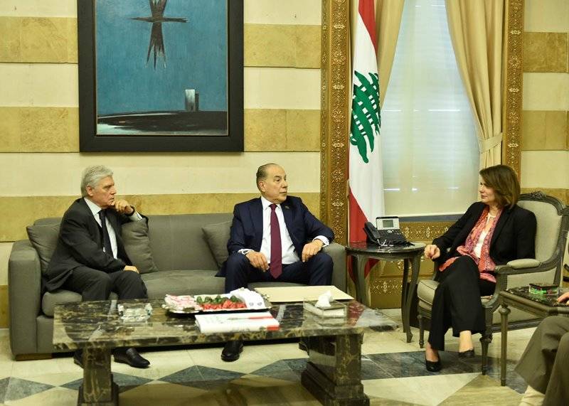 الحسن بحثت مشاريع اقتصادية مع غرفة طرابلس والتقت رئيس حزب السلام