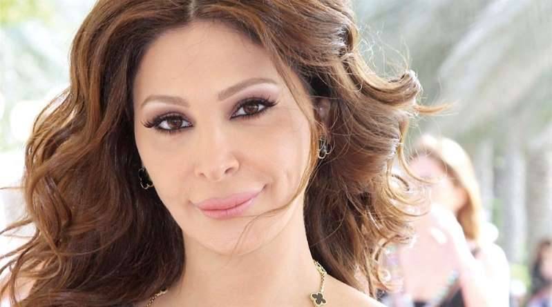 إليسا تحضر لجديدها و تعلن موعد طرحه