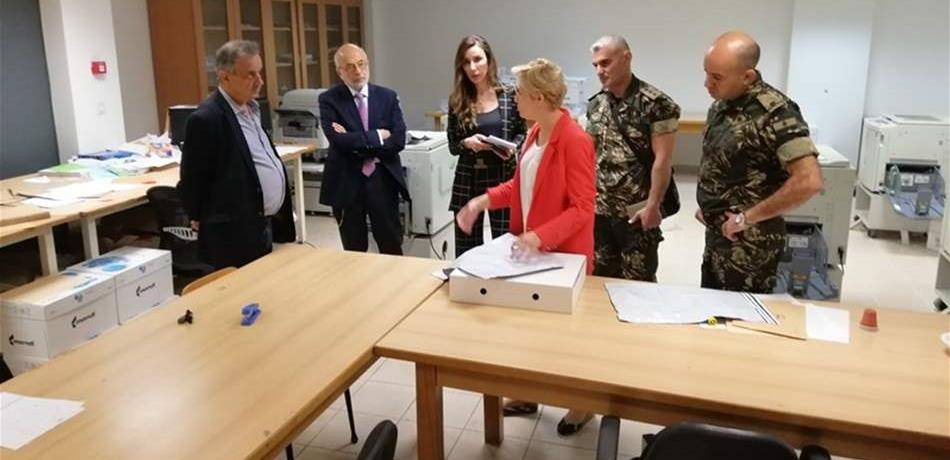 شهيب يتفقد مركز وضع أسئلة الإمتحانات.. لماذا وصفه بـ"السجن الكبير"؟