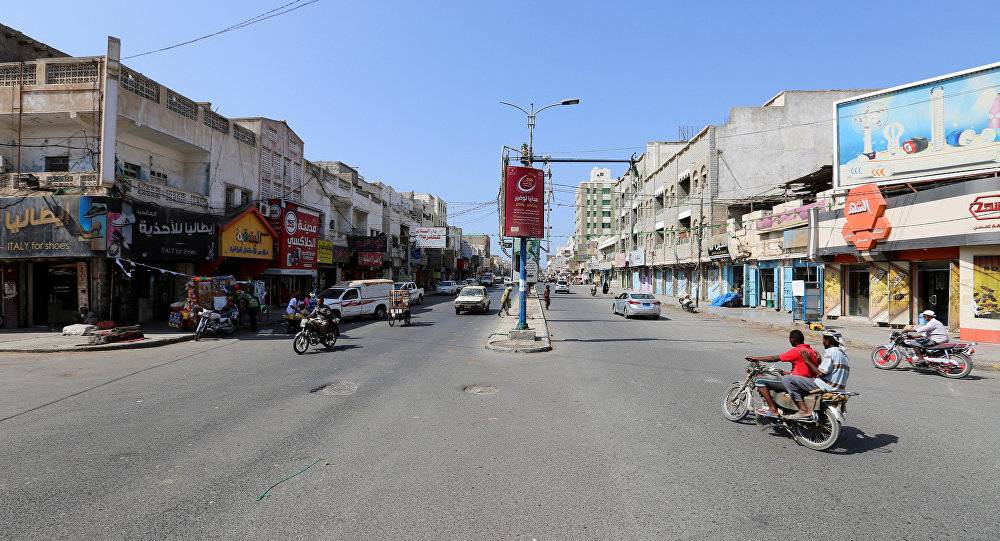"أنصار الله": السلطة المحلية هي المسؤولة عن إدارة الموانئ بعد الانسحاب