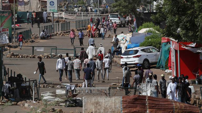 مواطنون سودانيون يستولون على أراضي رجال أعمال في الخرطوم