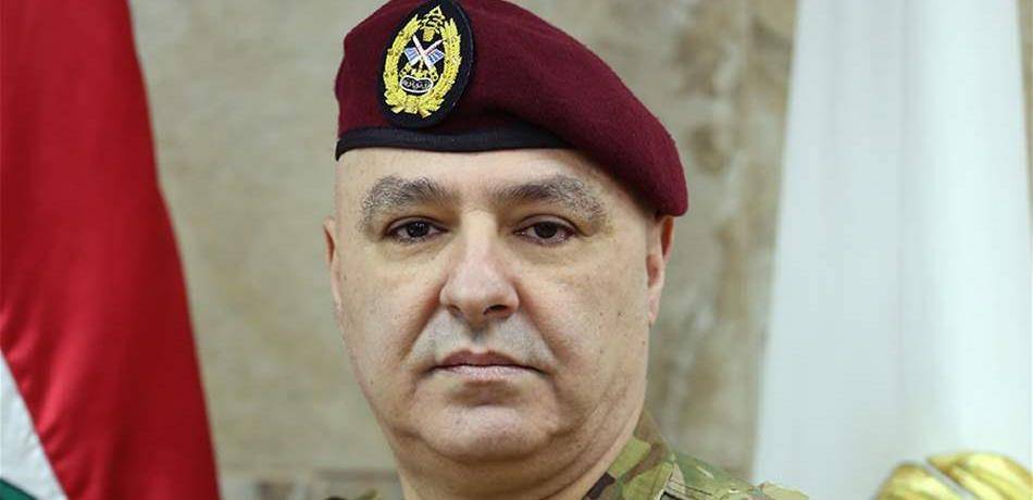 قائد الجيش يترأس وفداً إلى أميركا