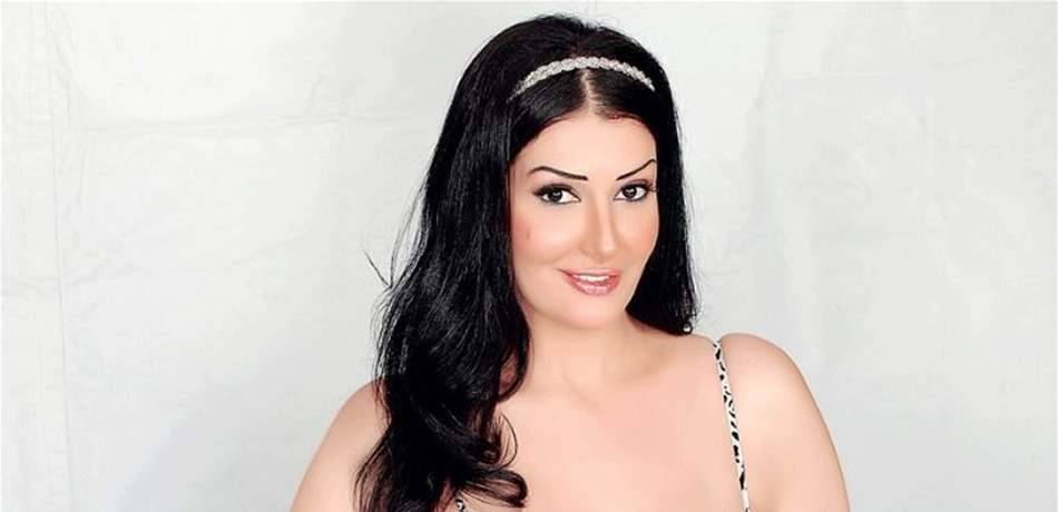 ما حقيقة زواج غادة عبدالرازق من نجمٍ يصغرها سناً؟! (فيديو)