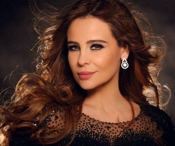 بالفيديو-تعليق ناري من كارول سماحه بشأن فضل شاكر