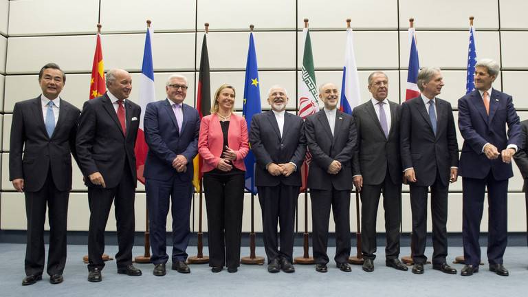 إيران تنفي اشتراطها بيع 1.5 مليون برميل نفط للبقاء في الاتفاق النووي