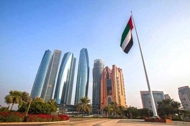 الإمارات ومصر.. أداء فائق في المحفّزات الاقتصادية