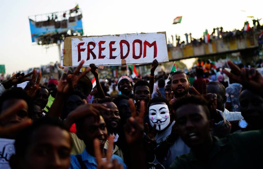 المعارضة السودانية تحدد 72 ساعة مهلة أخيرة للجيش لإنهاء النقاط الخلافية