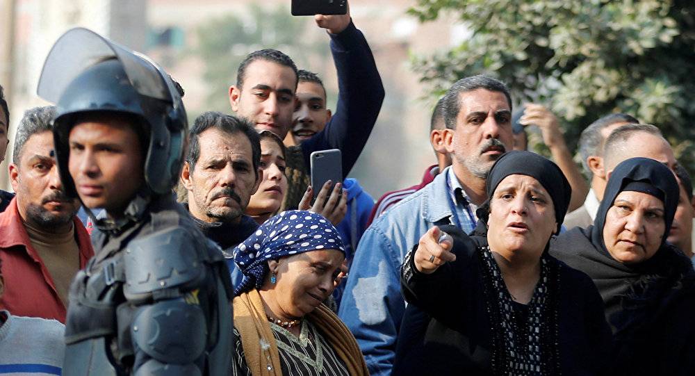 حارس كنيسة يقتل كاهنها بالرصاص ويسلم نفسه للشرطة في مصر