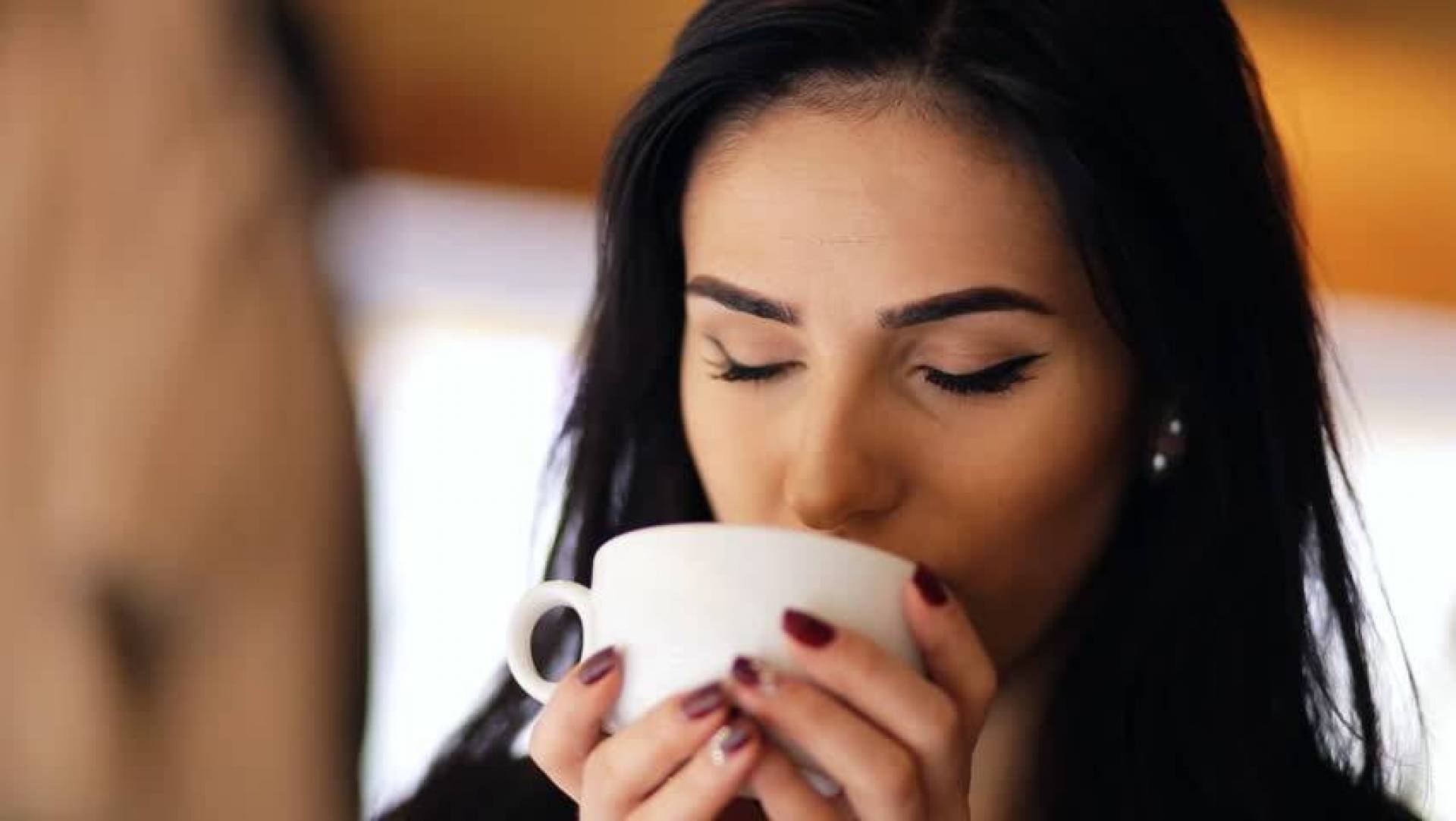 3 مكونات تضيفونها إلى القهوة تساعدكم على حرق الدهون وخسارة الوزن