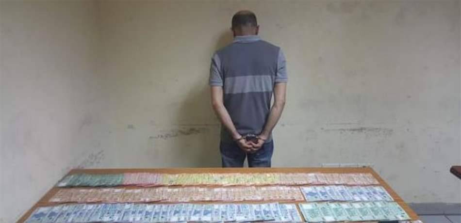 ينقلِ المخدّرات للمروّجين في بيروت.. وهذا ما ضبط بحوزته! (صورة)