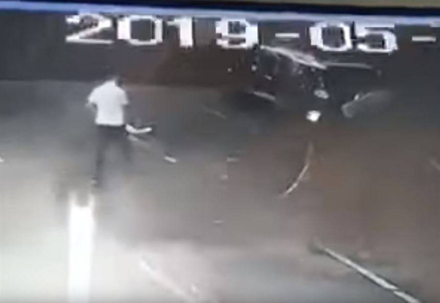 بالفيديو: لحظة خطف لبناني في ساحل العاج