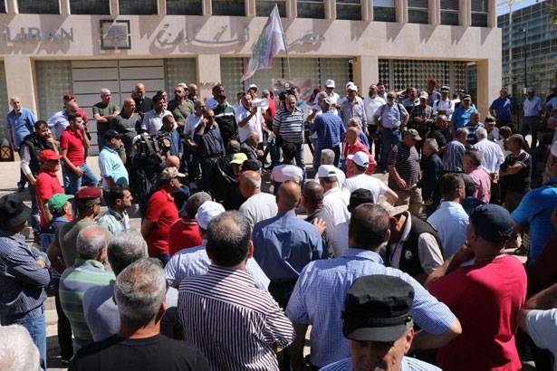 هل تدفع الحكومة البلد باتجاه الفوضى