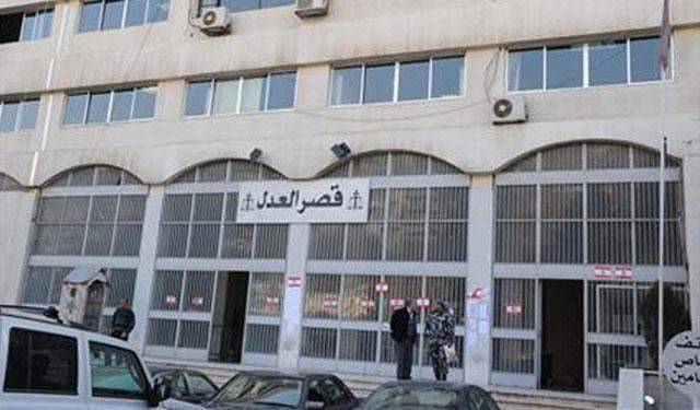 المساعدون القضائيون في النبطية إعتصموا أمام قصر العدل رفضا للمساس بحقوقهم