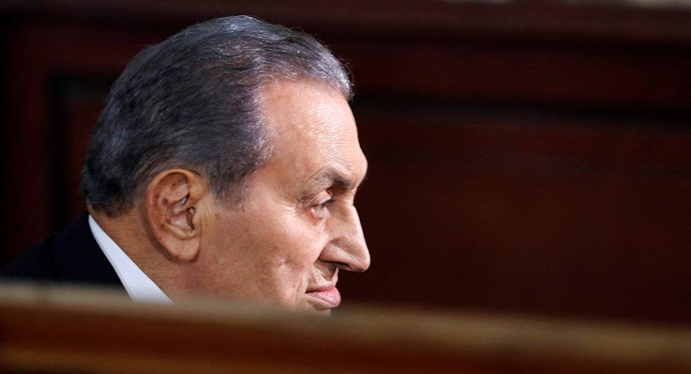 حسني مبارك يكشف شخصية منعت السلام بين سوريا وإسرائيل