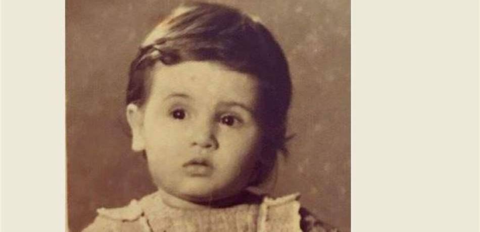 هذه الطفلة أصبحت نجمة حسناء اليوم.. خمنوا من هي؟