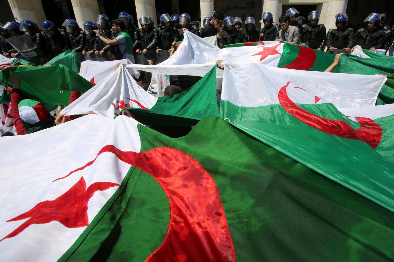 أزمة الجنوب الجزائري... تهدد سلمية الحراك الشعبي