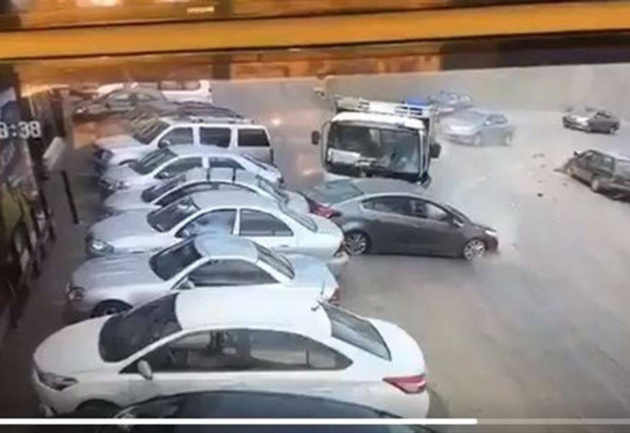 بالفيديو: حادث سير 