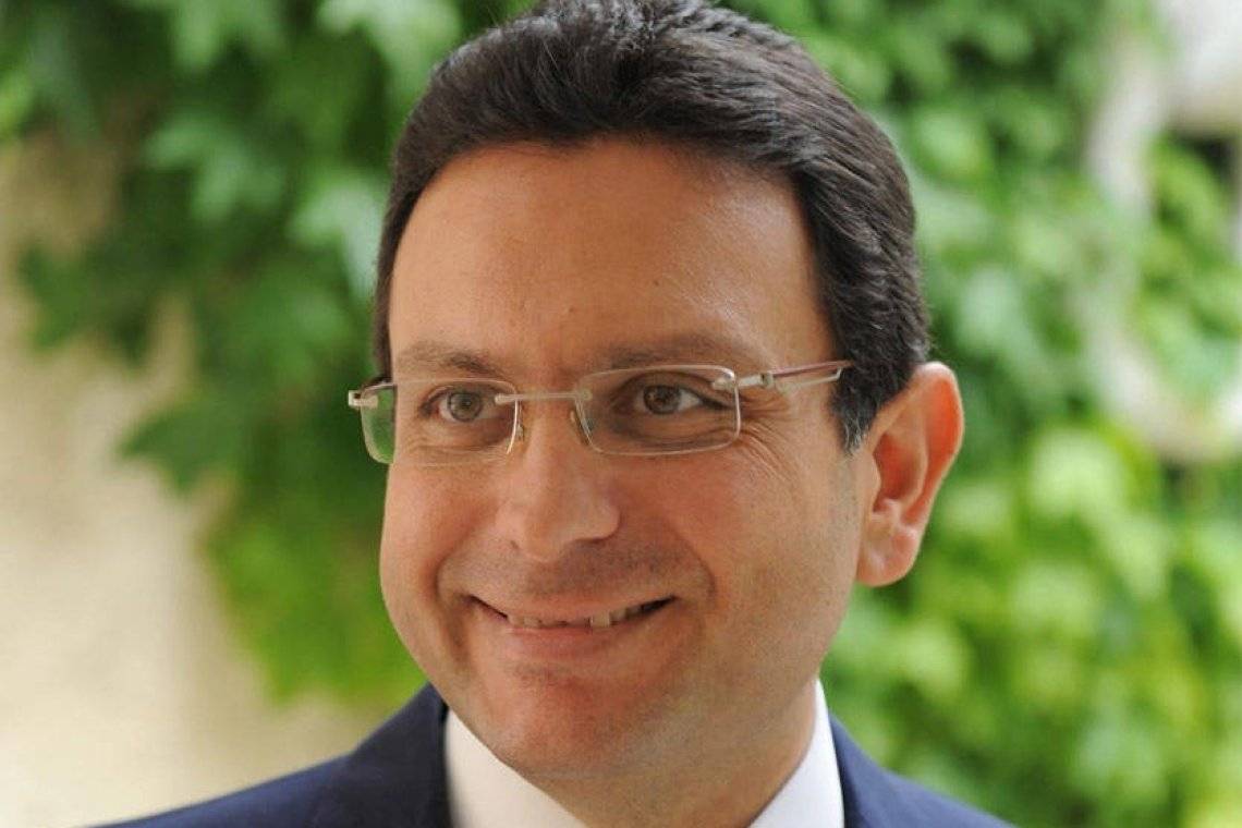 فريد هيكل الخازن لبشارة الاسمر: قليل الادب... وادعو القضاء الجزائي التحرك