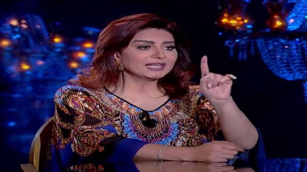 بعد السخرية من طريقة نطقها للفرنسية وفاء عامر ترد بعنف