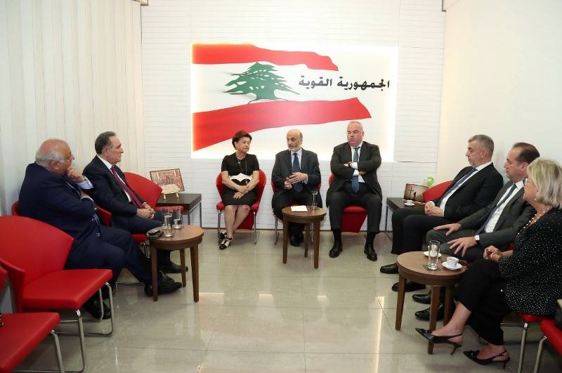 جعجع التقى وفدا من المؤسسة اللبنانية للانتشار