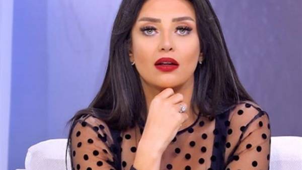 بالفيديو - رضوى الشربيني تحذر النساء.. ما علاقة دينا الشربيني؟