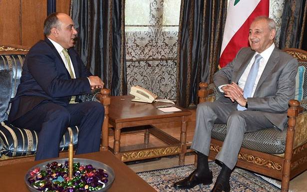 الرئيس بري يستقبل نائب

رئيس مجلس النواب الأردني
