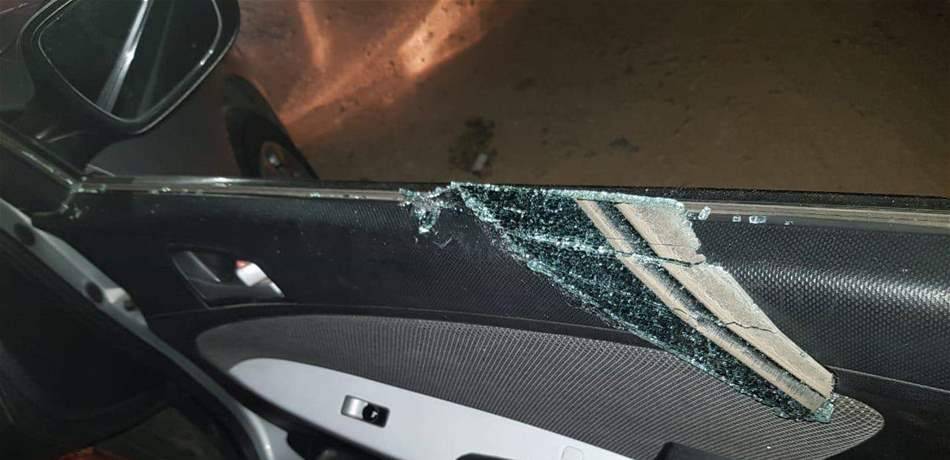 عصابة سرقة سيارة بجانب القرية الرمضانية في طرابلس
