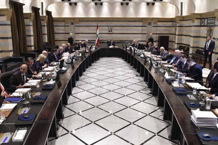 الحكومة امام تحدي التضامن الوزاري وغضب الشارع