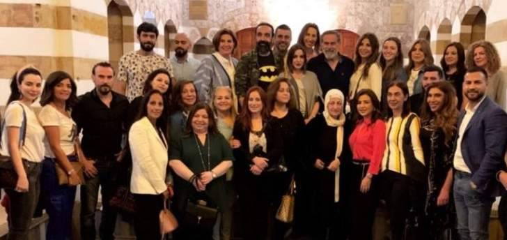 نجوم الدراما اللبنانية يجولون في صيدا القديمة..بالصور