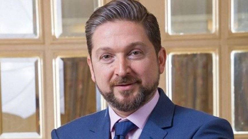 ابــن شقيق محمد كبارة يثير سجالات بعد مطالبته باعادة نصب عبد الحميد كرامي الى مكانه